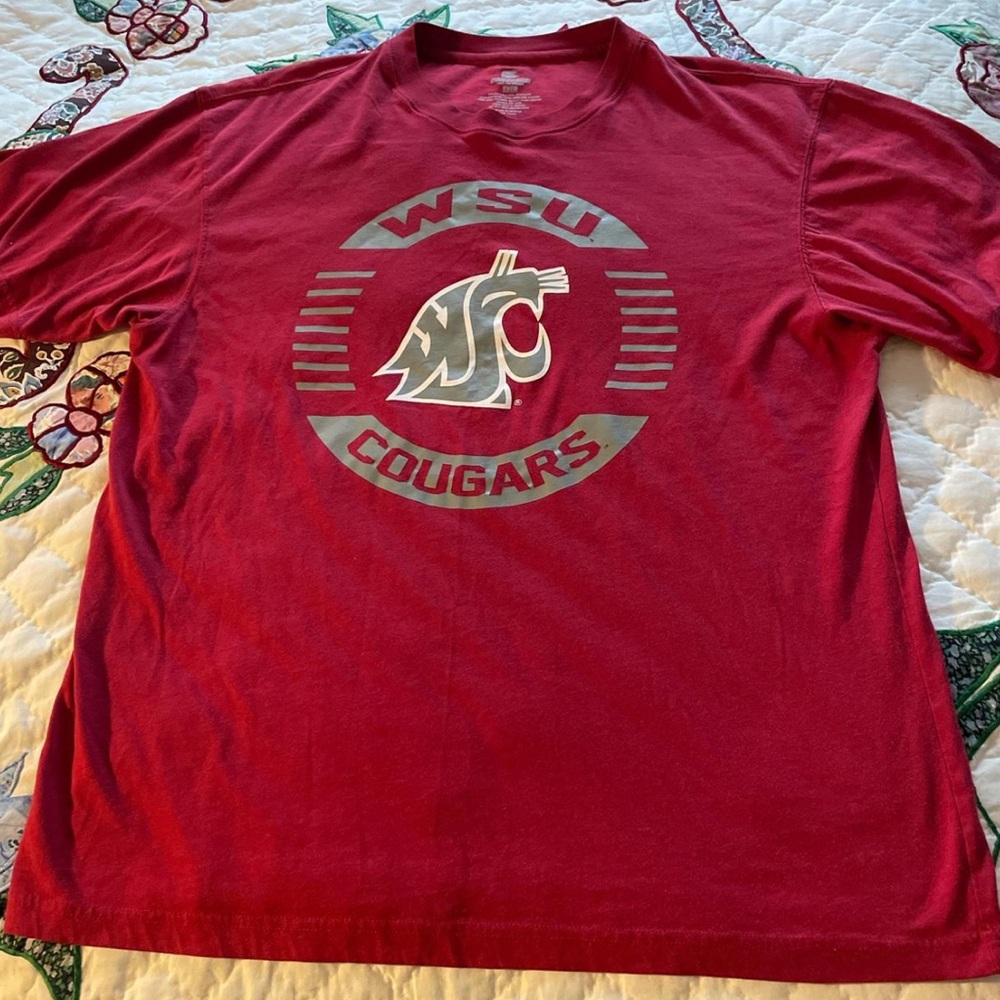 WSU Red Graphic T-Shirt Size XL